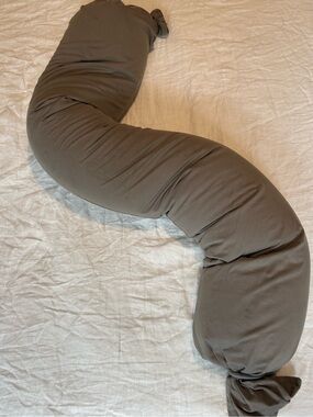 bbhugme Pregnancy Pillow in Stone